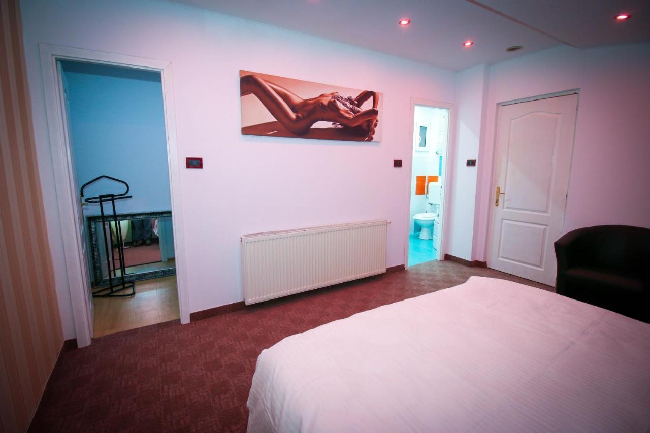 Karma Luxury Room Bucureşti Eksteriør bilde